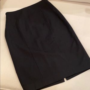 Banana Republic Black Pencil Skirt size 4P